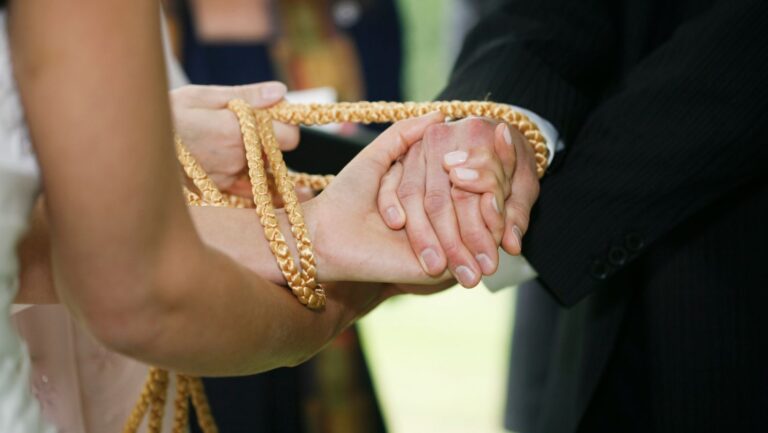 tying the knot
